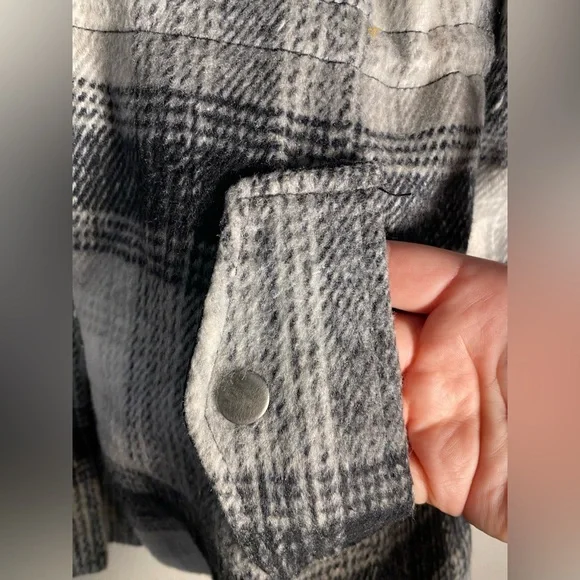 Mossimo Supply Co. Black and White Checkered Coat size L - Picture 3 of 10